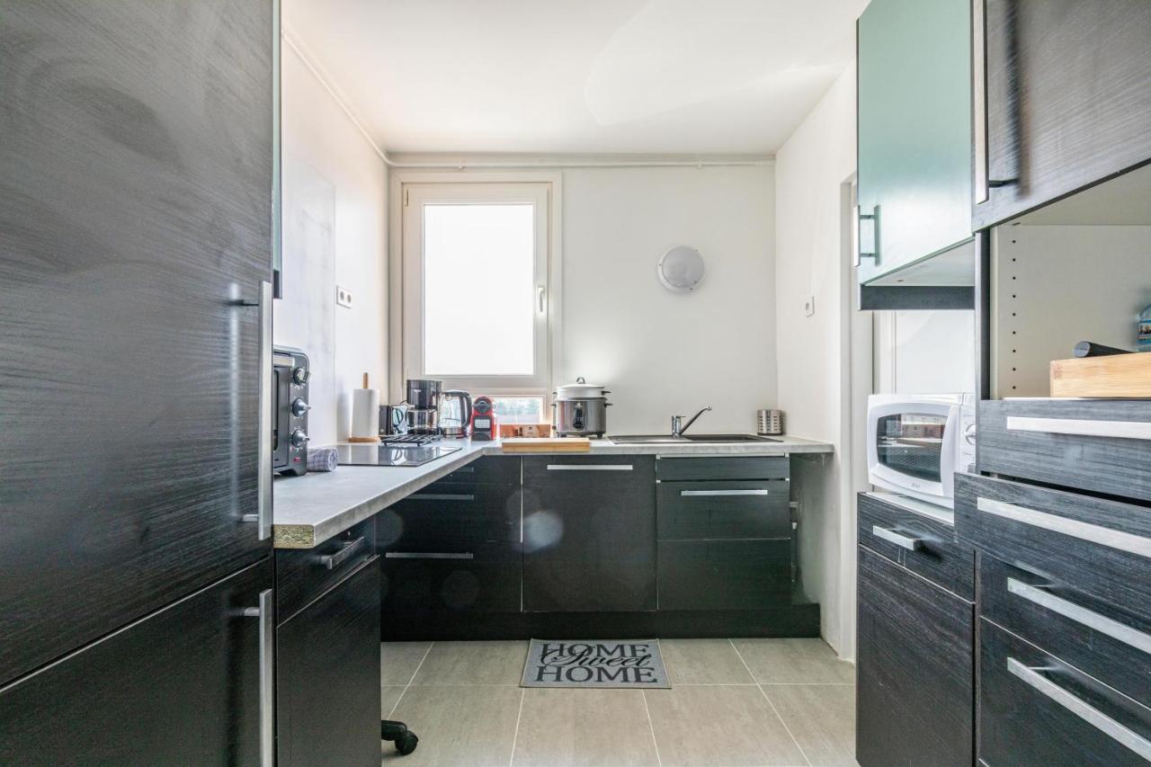 Appartement Chic Apart With Parking à Mantes-la-Jolie Extérieur photo