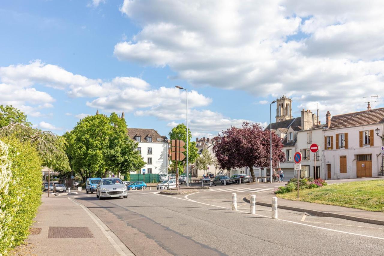 Appartement Chic Apart With Parking à Mantes-la-Jolie Extérieur photo